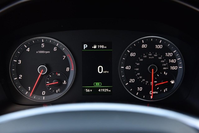 Hyundai Sonata Vehicle Image 14