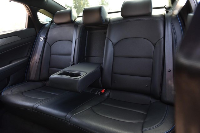 Hyundai Sonata Vehicle Image 26