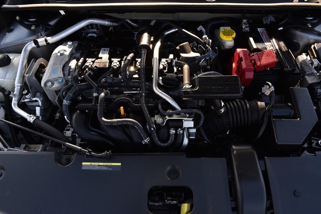 Nissan Sentra Vehicle Image 24