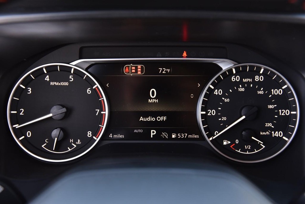 Nissan Rogue Vehicle Image 13