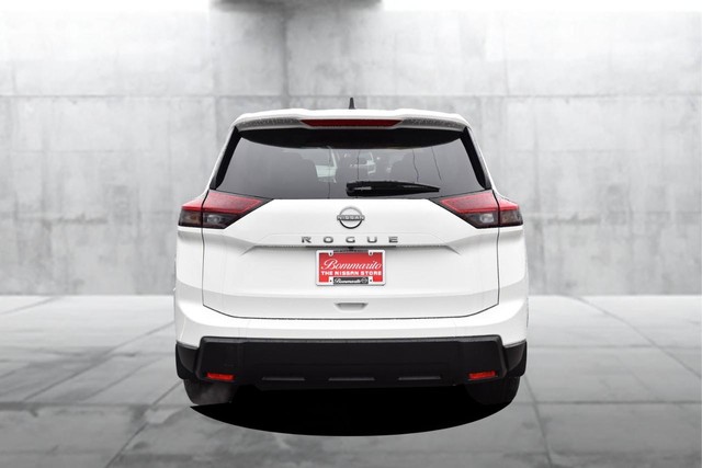 Nissan Rogue Vehicle Image 06