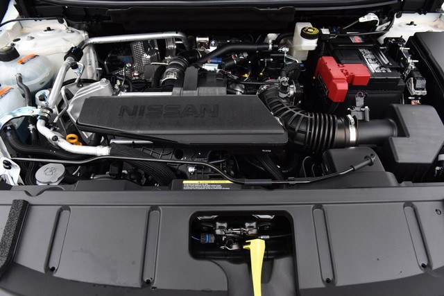 Nissan Rogue Vehicle Image 24