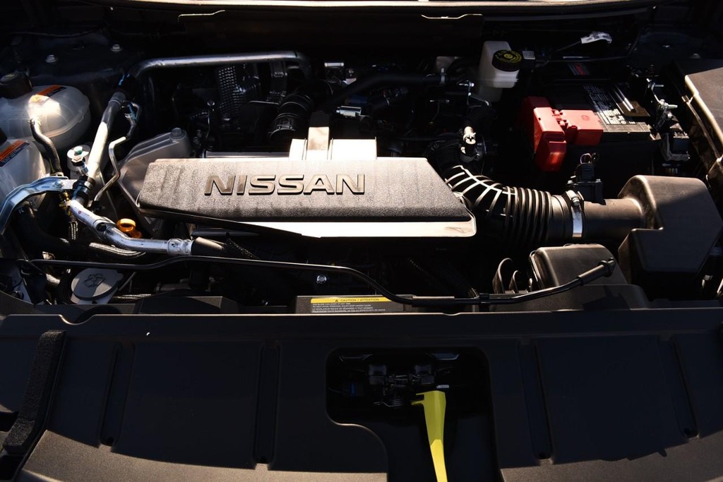 Nissan Rogue Vehicle Image 30
