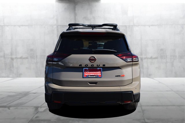 Nissan Rogue Vehicle Image 06
