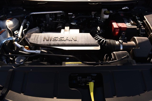 Nissan Rogue Vehicle Image 30