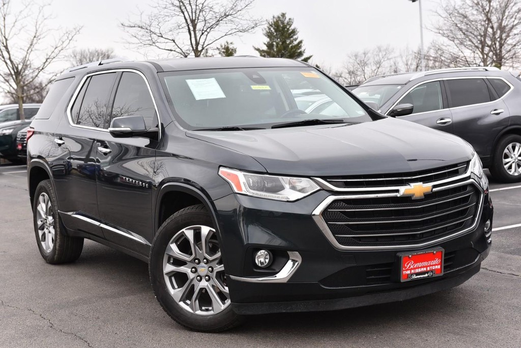 Chevrolet Traverse Vehicle Full-screen Gallery Image 2
