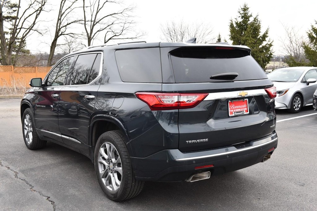 Chevrolet Traverse Vehicle Full-screen Gallery Image 7