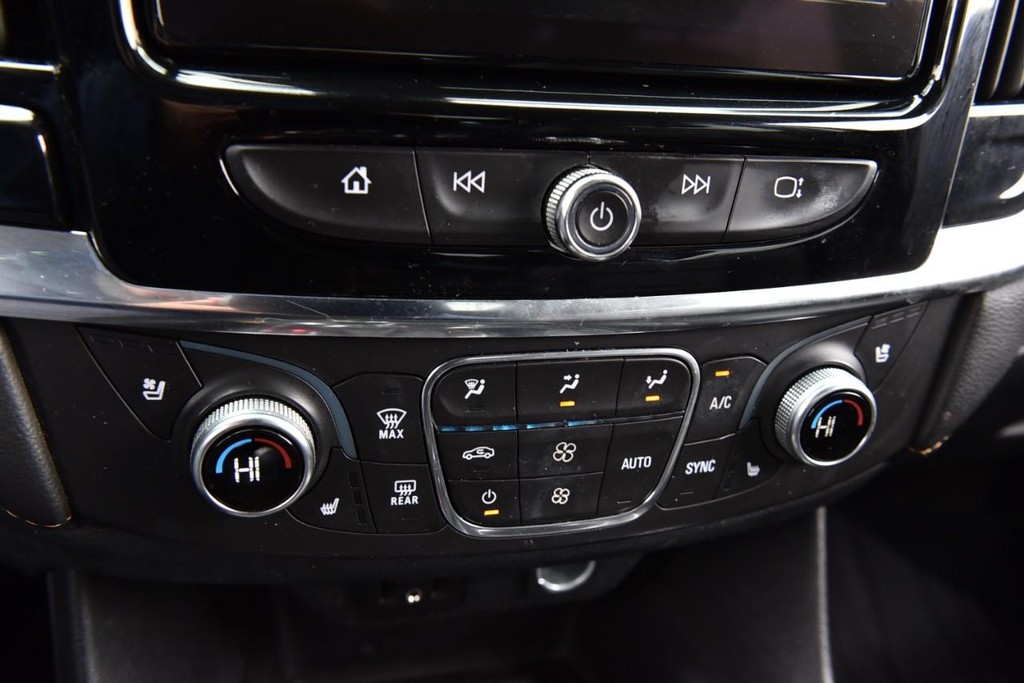 Chevrolet Traverse Vehicle Full-screen Gallery Image 19