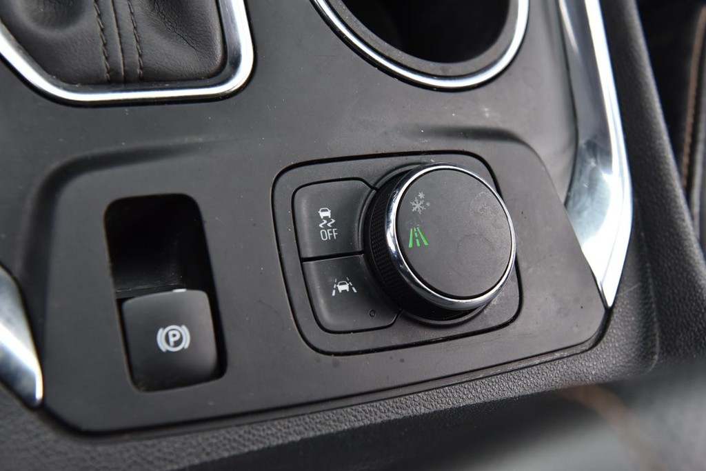 Chevrolet Traverse Vehicle Full-screen Gallery Image 21