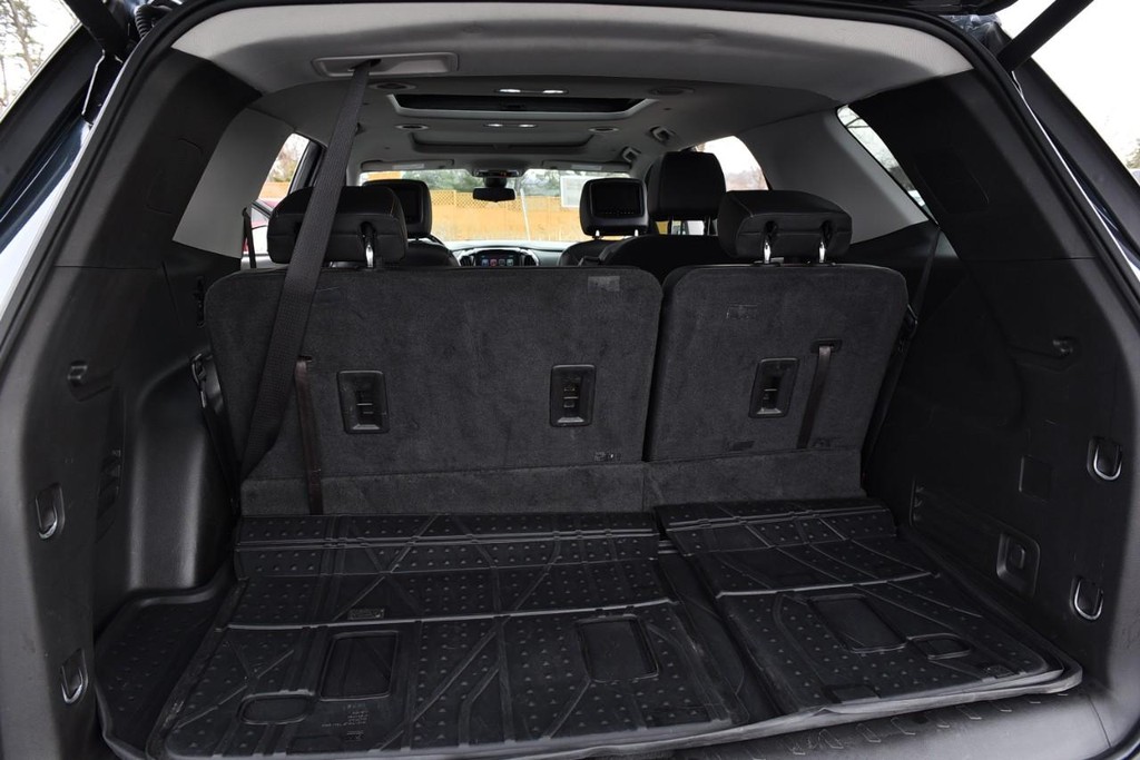 Chevrolet Traverse Vehicle Full-screen Gallery Image 32