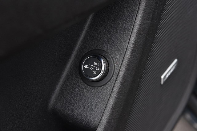 Chevrolet Traverse Vehicle Image 10