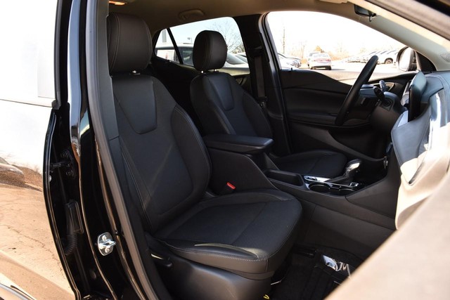 Buick Encore GX Vehicle Image 21