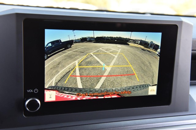 Toyota 4Runner Vehicle Full-screen Gallery Image 13