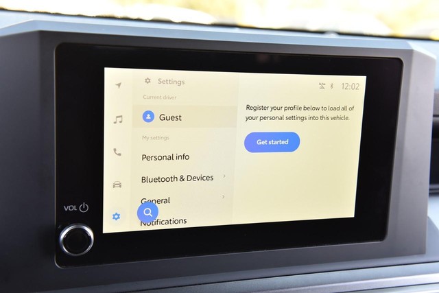 Toyota 4Runner Vehicle Full-screen Gallery Image 14
