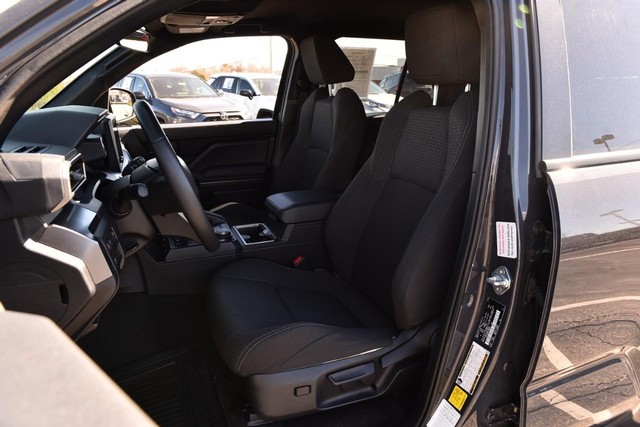 Toyota 4Runner Vehicle Full-screen Gallery Image 20