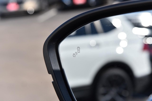 Nissan Pathfinder Vehicle Image 10