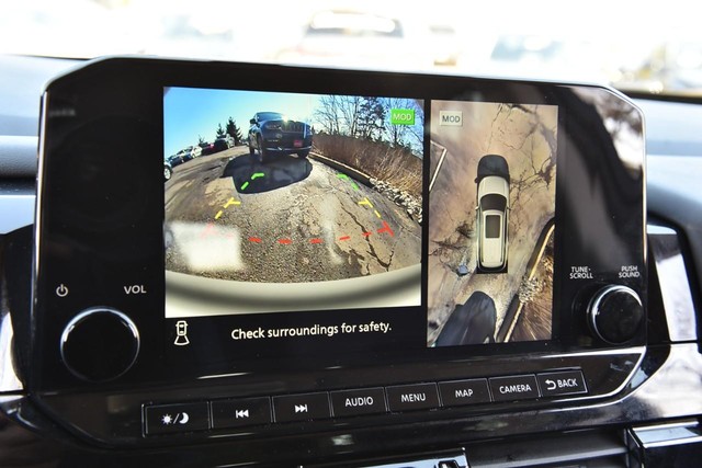 Nissan Pathfinder Vehicle Image 13