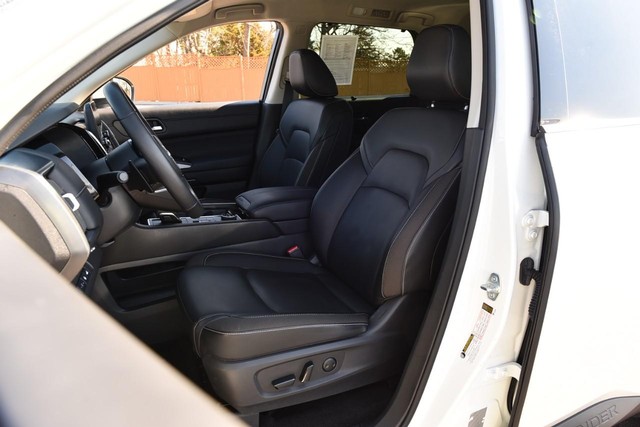 Nissan Pathfinder Vehicle Image 23