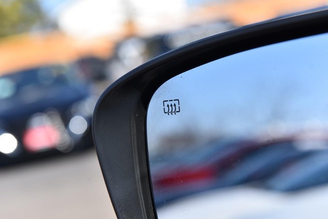 Nissan Murano Vehicle Image 12