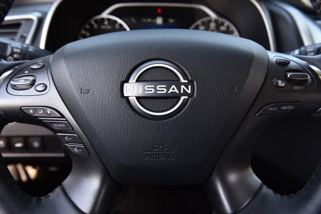 Nissan Murano Vehicle Image 23
