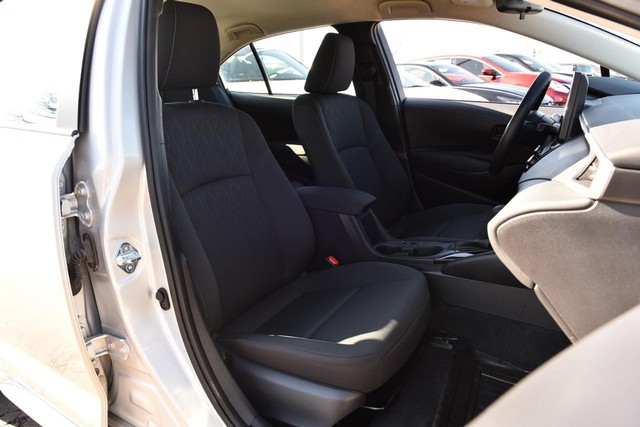 Toyota Corolla Vehicle Image 17