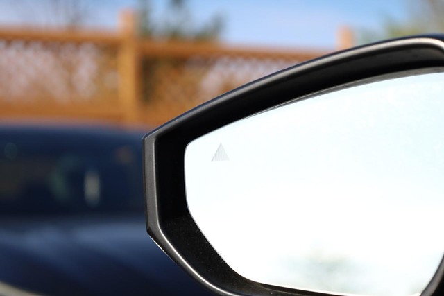 Nissan Sentra Vehicle Image 20