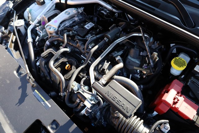 Nissan Sentra Vehicle Image 26