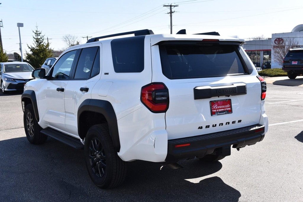 Toyota 4Runner Vehicle Image 07