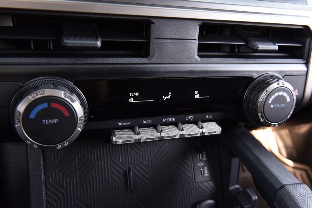 Toyota 4Runner Vehicle Image 15