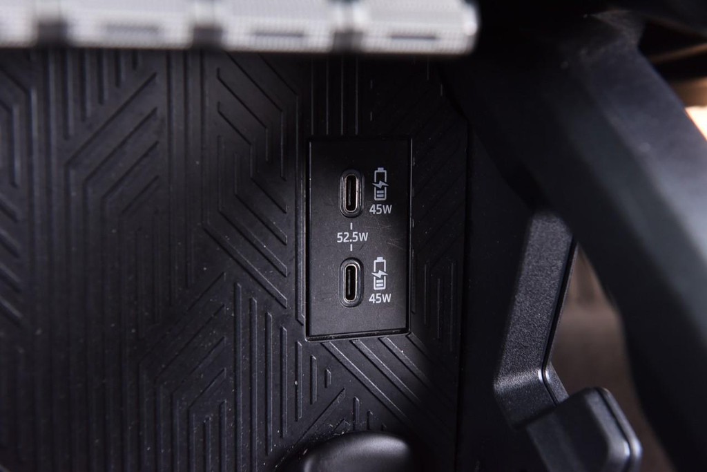 Toyota 4Runner Vehicle Image 16