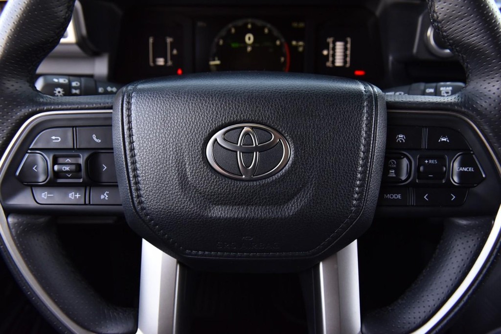 Toyota 4Runner Vehicle Image 19