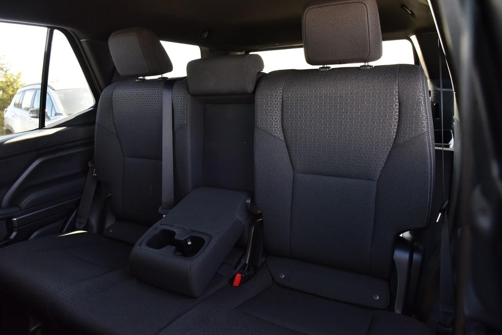 Toyota 4Runner Vehicle Image 22