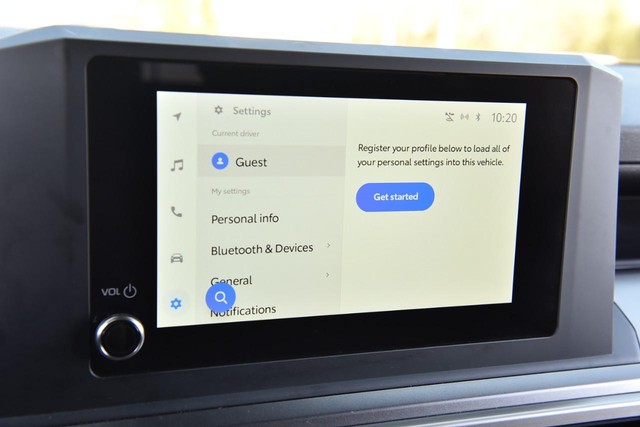 Toyota 4Runner Vehicle Full-screen Gallery Image 14