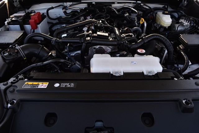 Toyota 4Runner Vehicle Full-screen Gallery Image 25