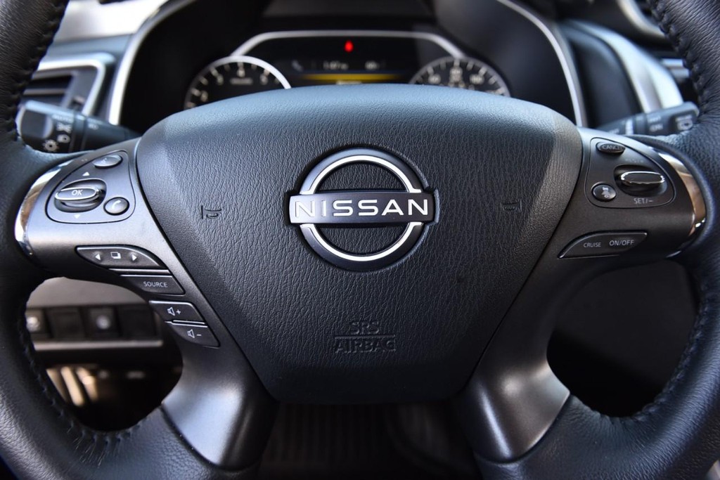 Nissan Murano Vehicle Image 19