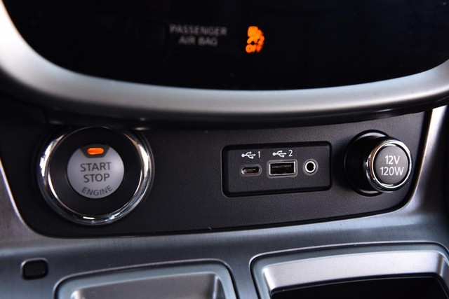 Nissan Murano Vehicle Image 17