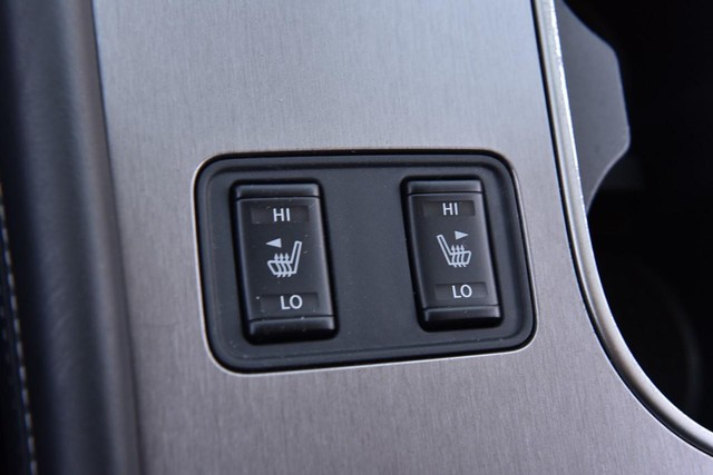 Nissan Murano Vehicle Image 18