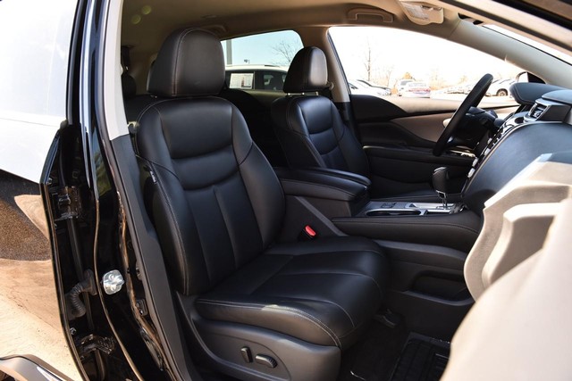 Nissan Murano Vehicle Image 21