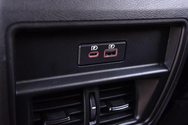 Nissan Murano Vehicle Image 23