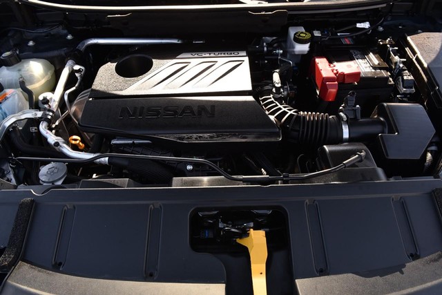 Nissan Rogue Vehicle Image 25