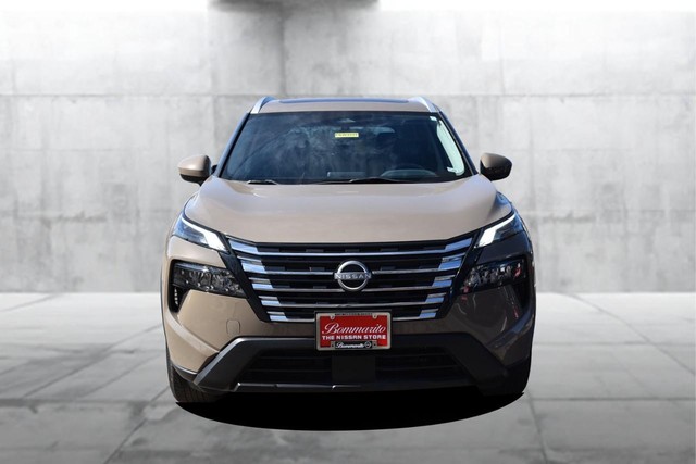 Nissan Rogue Vehicle Image 04
