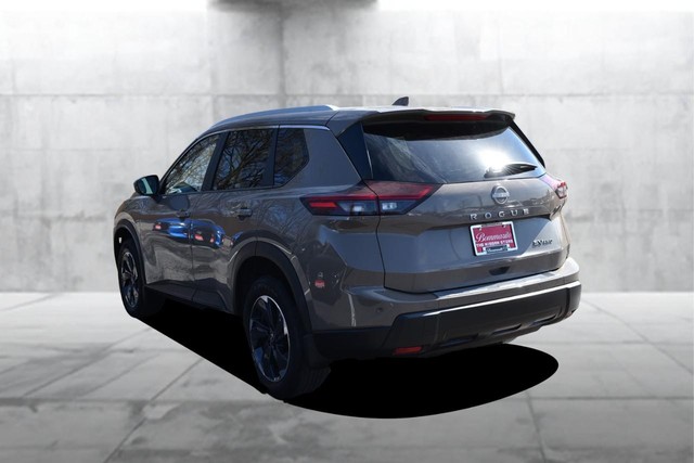 Nissan Rogue Vehicle Image 07