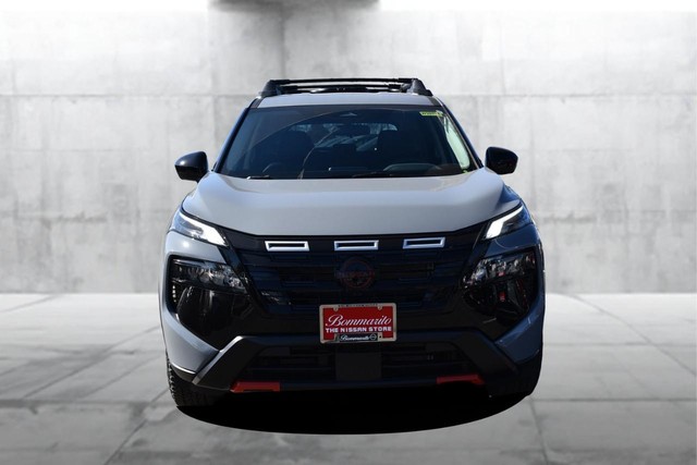 Nissan Rogue Vehicle Image 04