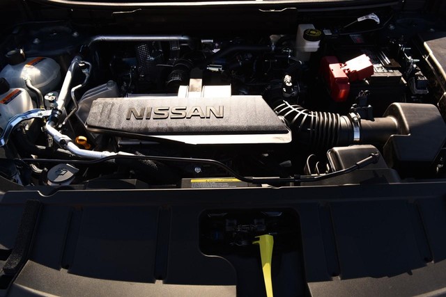 Nissan Rogue Vehicle Image 29