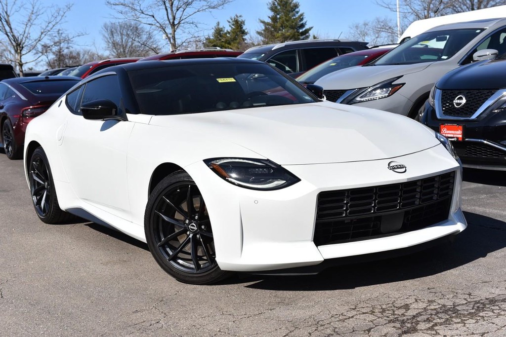 Nissan Z Vehicle Image 02