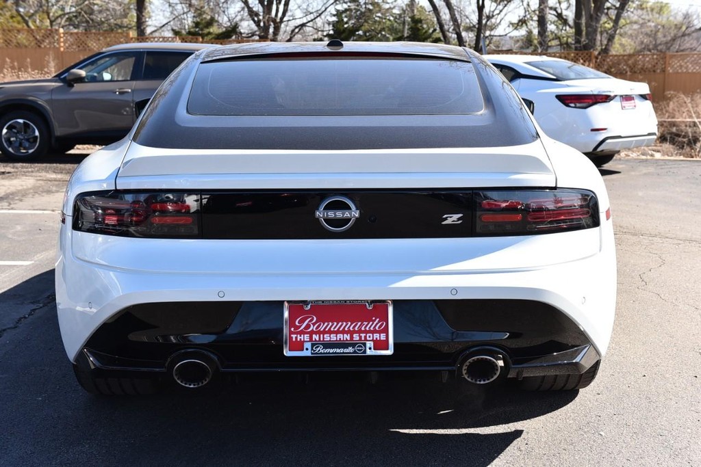 Nissan Z Vehicle Image 06