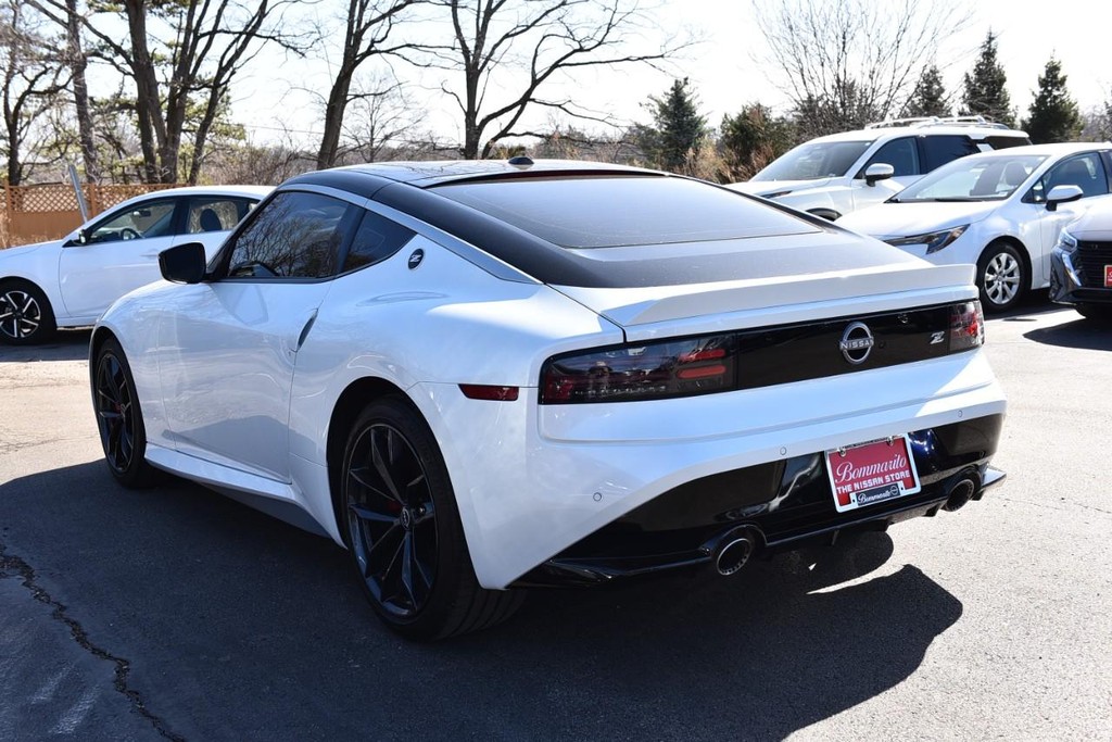 Nissan Z Vehicle Image 07