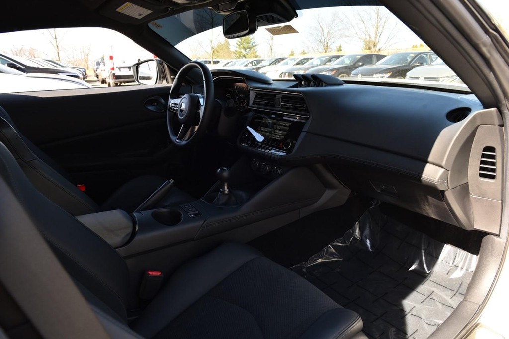 Nissan Z Vehicle Image 09