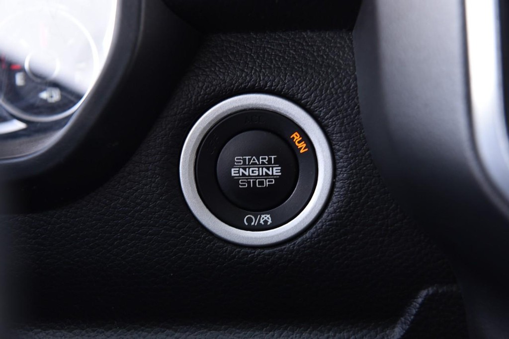 Ram 1500 Vehicle Image 14