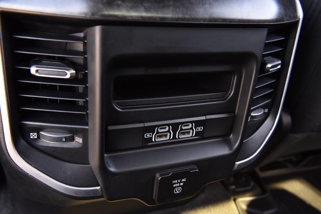 Ram 1500 Vehicle Image 25